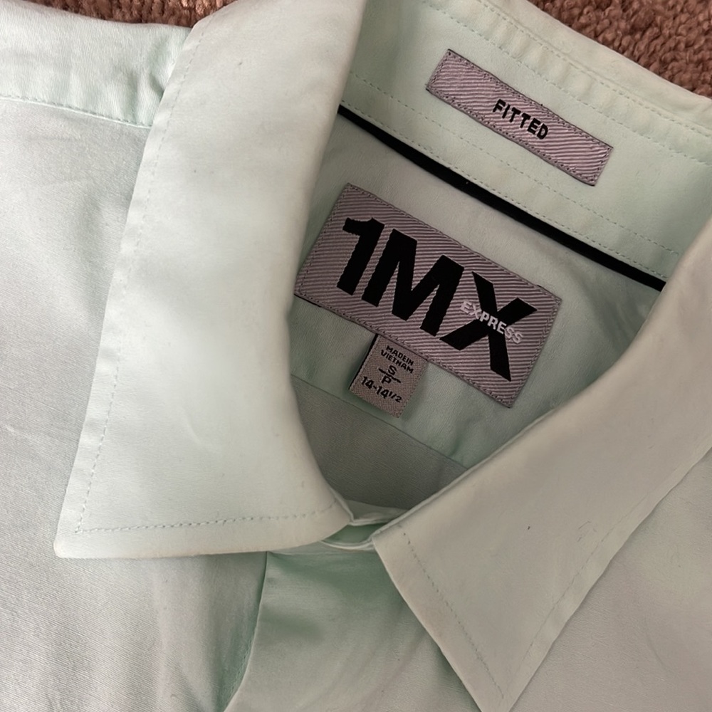 🐾Express button down Shirt - Picture 4 of 5